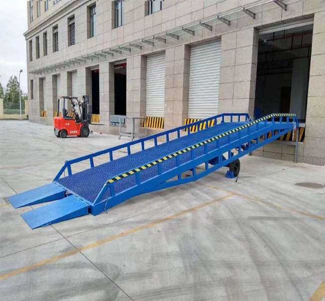 乐东移动式登车桥装卸